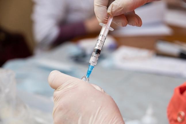 В Санкт-Петербурге проводится массовая вакцинация жителей от новой коронавирусной инфекции